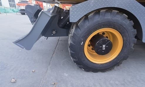 Колесный экскаватор HENGTE HT215W ( в габарите)